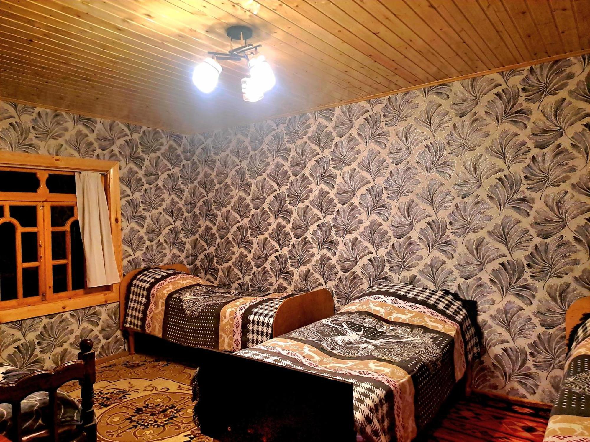 Xinaliq Khinalig Izzet'S Riverside Home Stay ภายนอก รูปภาพ